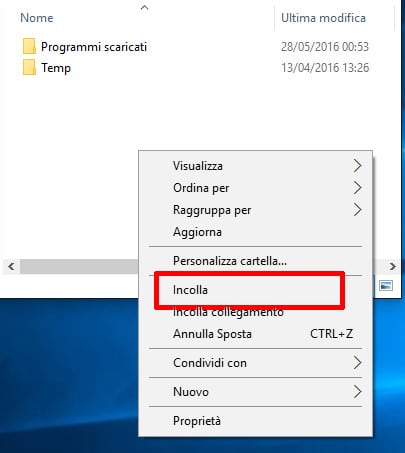 Windows 10 - Esplora File - Incollare il file nella cartella Download